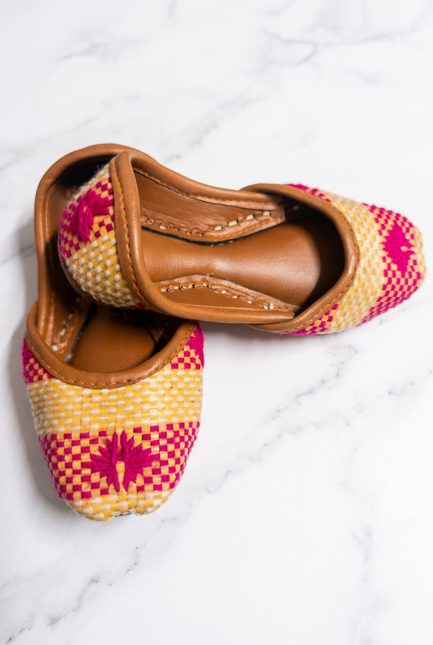 Baby - Pink Khussa