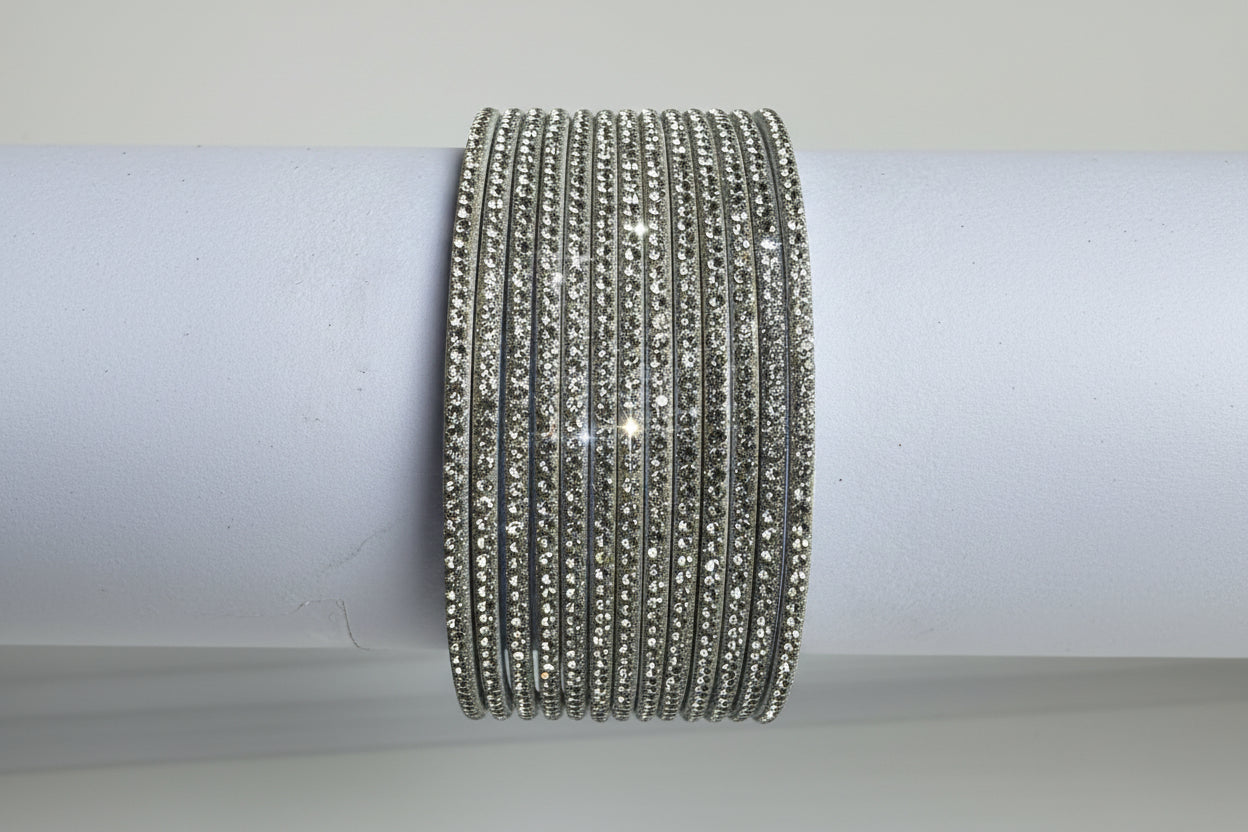 Zircon Studded Glossy Bangle