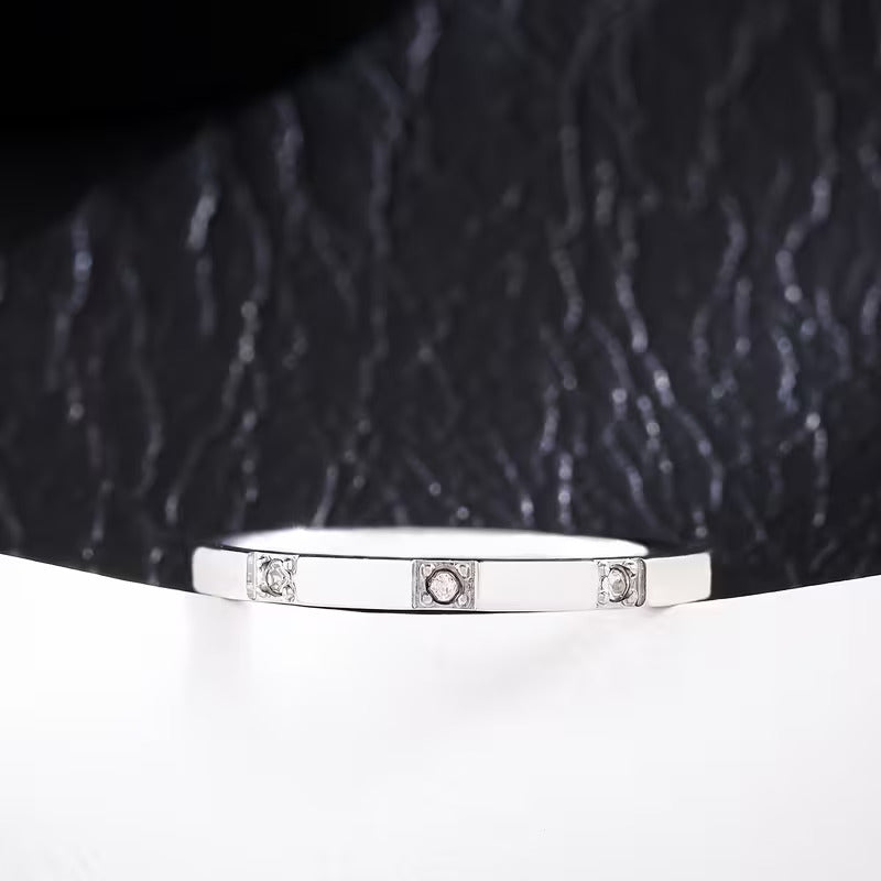 Round Ring Square Frame