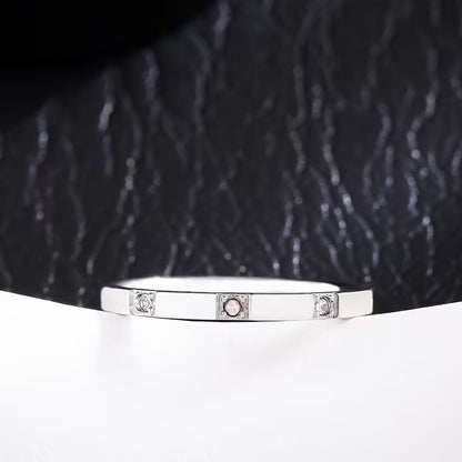 Round Ring Square Frame