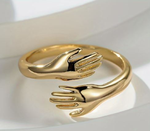 Hand Hug Ring